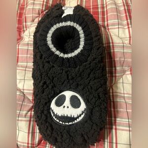 NWT-Disney Nightmare Nefore Christmas Sherpa Slippers